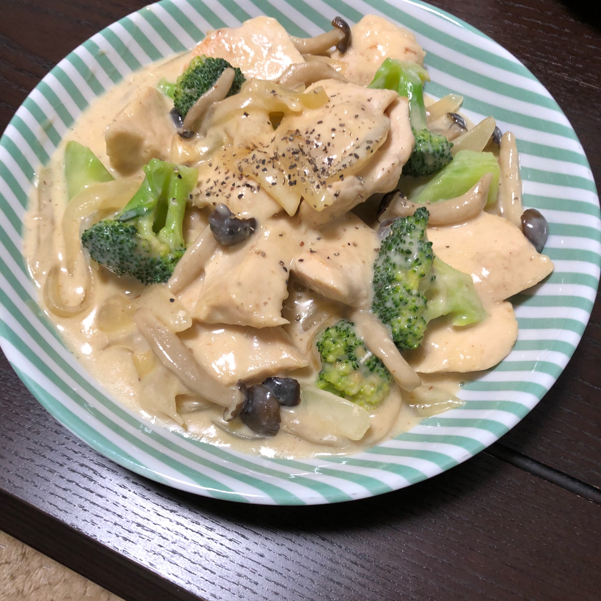 鶏むね肉のクリーム煮