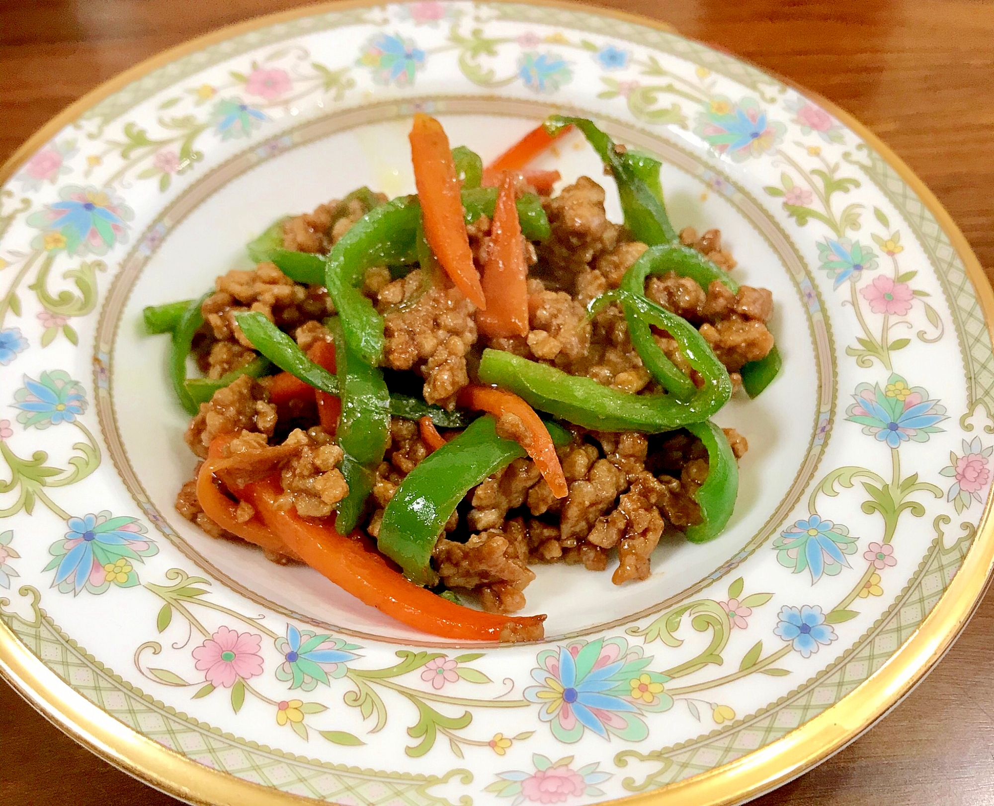 人参・ピーマン・ひき肉の味噌炒め