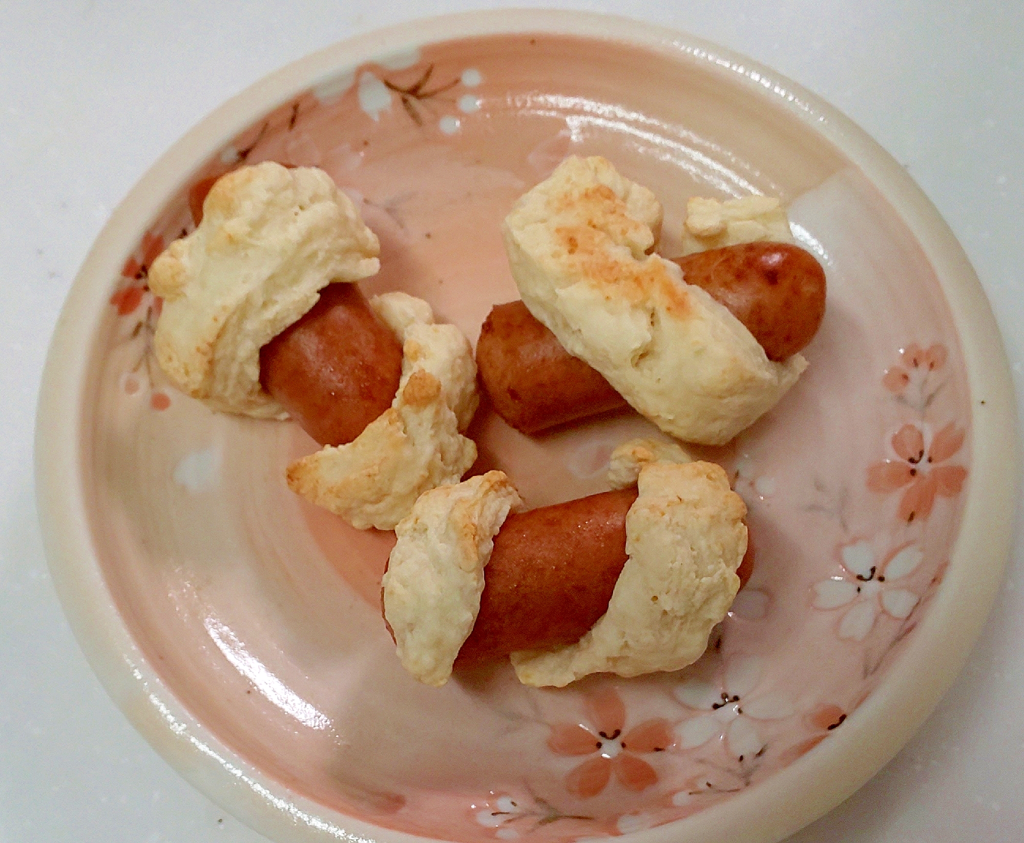 かわいいサイズの ウインナー巻きパン レシピ 作り方 By とらねこのぱせり 楽天レシピ