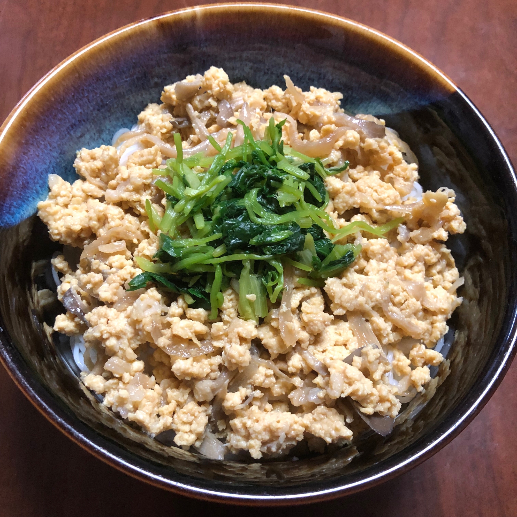 玉ねぎと舞茸の卵とじのっけ素麺