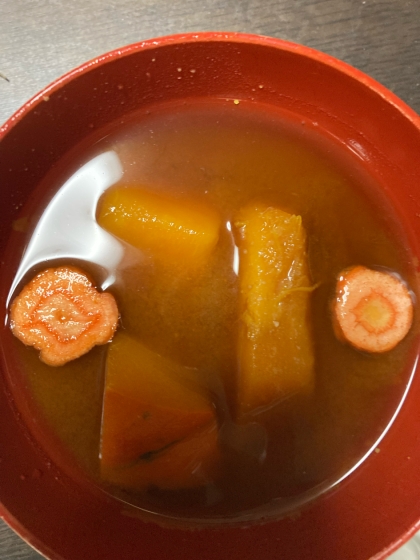 かぼちゃとにんじんの味噌汁+.。*゜