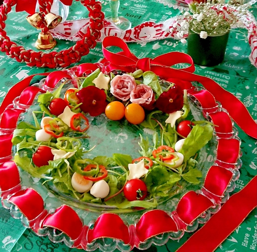 簡単ᕷクリスマス⭐*⍋*⭐リースサラダꕤ୭* レシピ・作り方 by Anoa