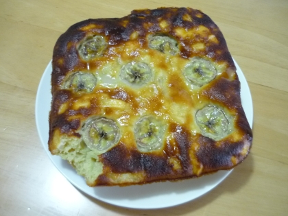 少し焦げちゃいました。でもおいしかったです♪バナナの部分がネットリしっとりしていて最高です！