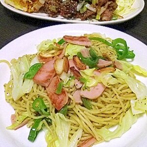 焼そばページ Z's MENU】上海風細切り焼きそば｜GRAND・FOOD・HALL！ Official