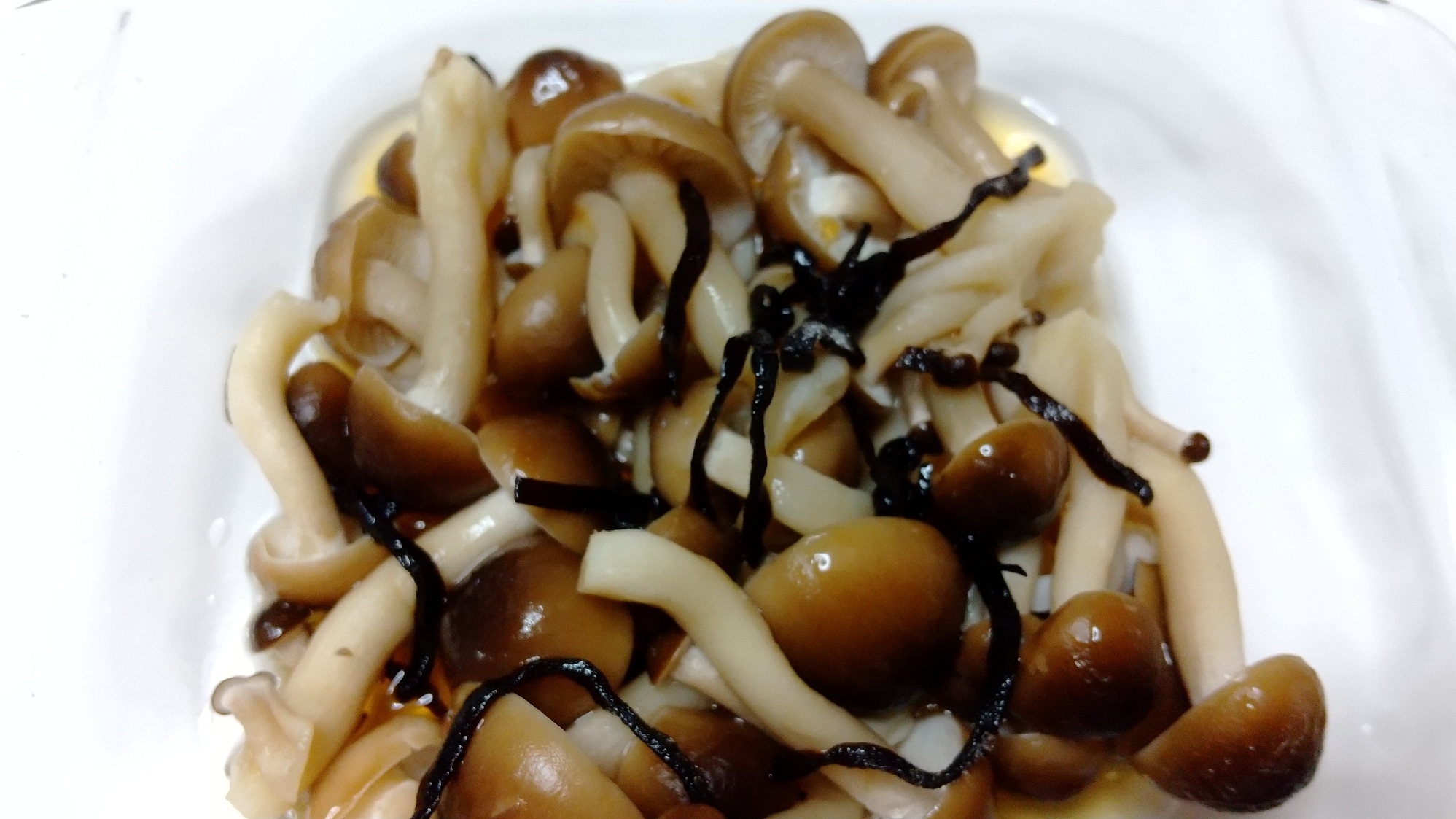 電子レンジで♪簡単！しめじと塩昆布のぽん酢和え