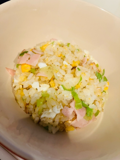 余ったハムで簡単チャーハン！