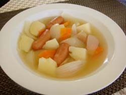 作ったレシピをまとめてつくレポでm(_ _)m なさい。温かいスープが飲みたくて♪温野菜は体にも良いので嬉しいレシピです♪ポトフで体も温まり美味しかったです♪