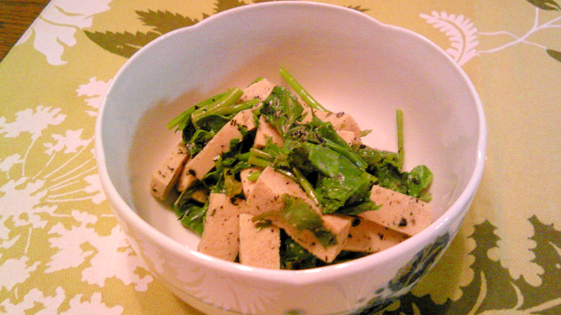 空芯菜と高野豆腐の胡麻マヨ和え