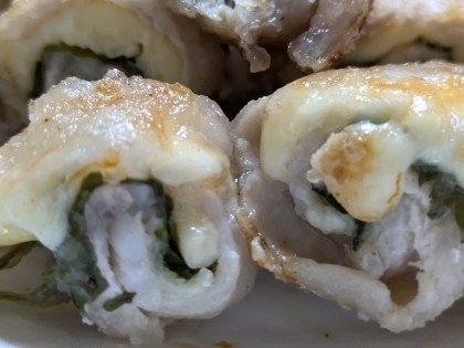 巻くだけ！薄切り豚ロースの紫蘇チーズ巻き♪