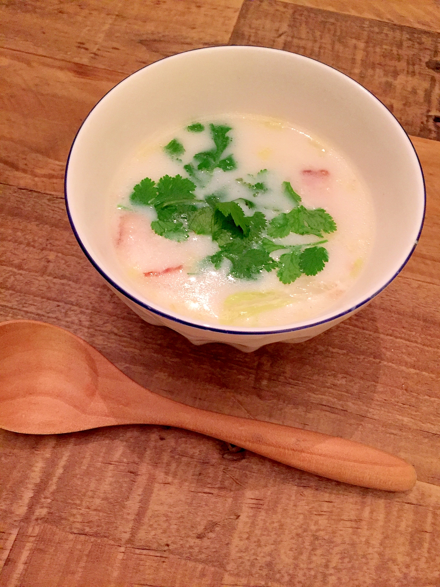 身体ポカポカココナッツオイルで作る生姜スープ