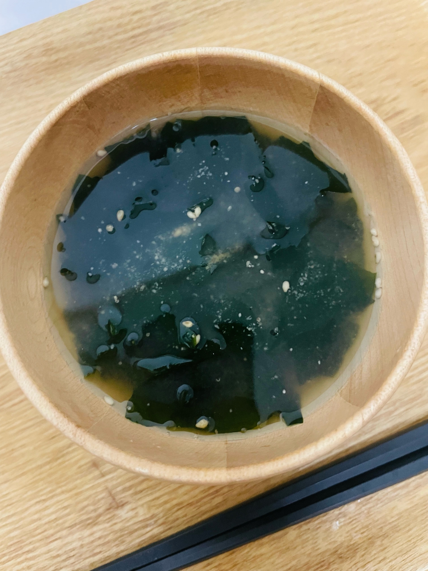 生姜入り！わかめとごまの味噌汁