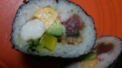 巻き寿司（まぐろのたたき・白菜漬け）