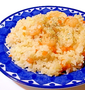 炊飯器で簡単♪海老ピラフ