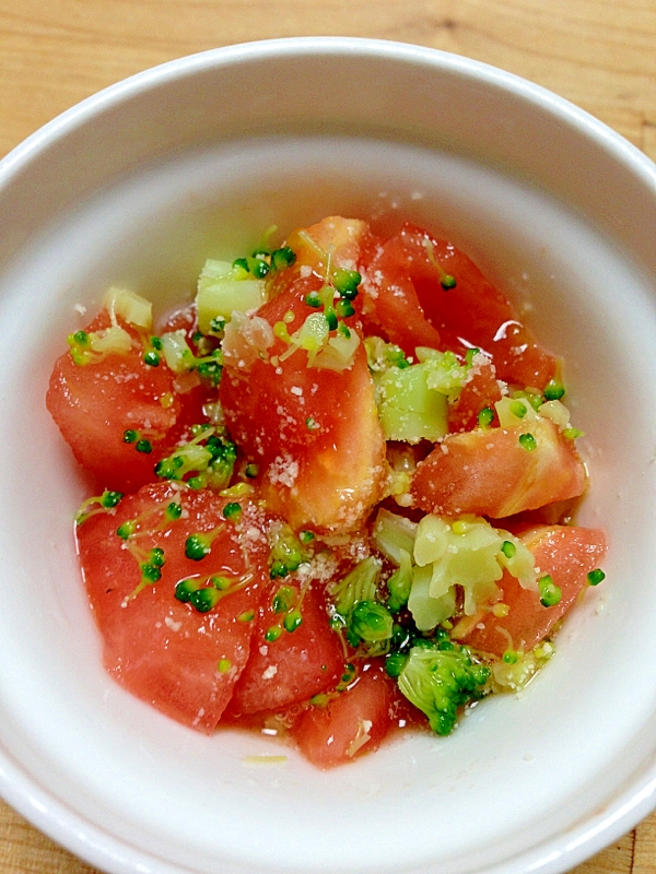 離乳食☆トマトとブロッコリーの粉チーズかけ