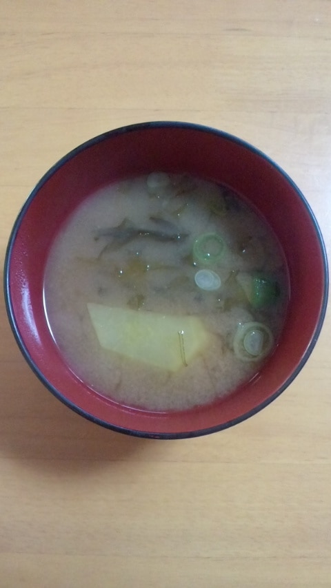 さつま芋とあおさのお味噌汁 レシピ・作り方 by momotarou1234