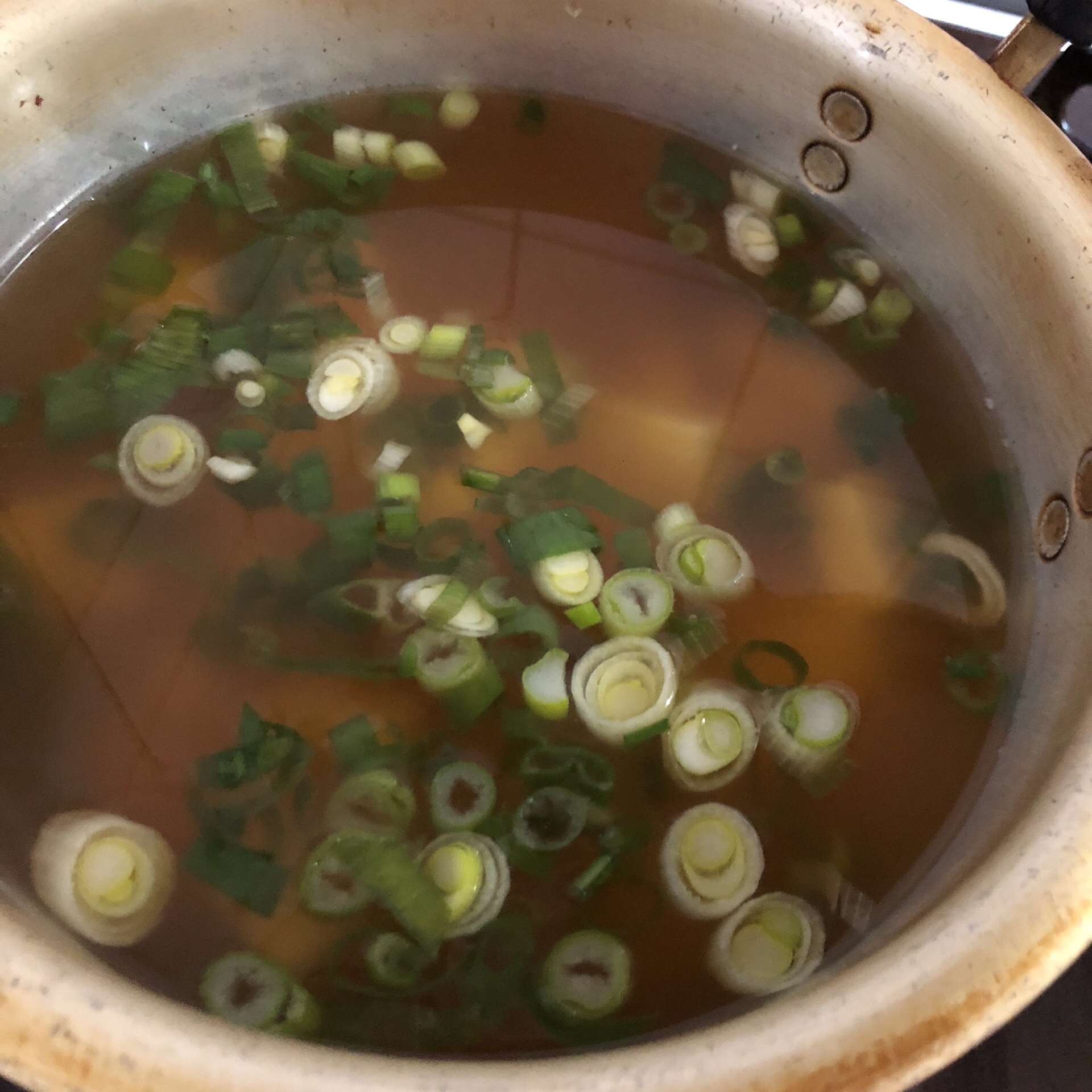 シンプルお豆腐とネギのお味噌汁