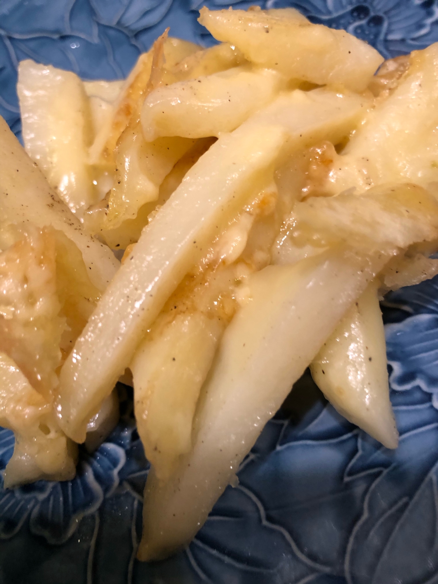 とろ〜りチーズとじゃがいものソテー