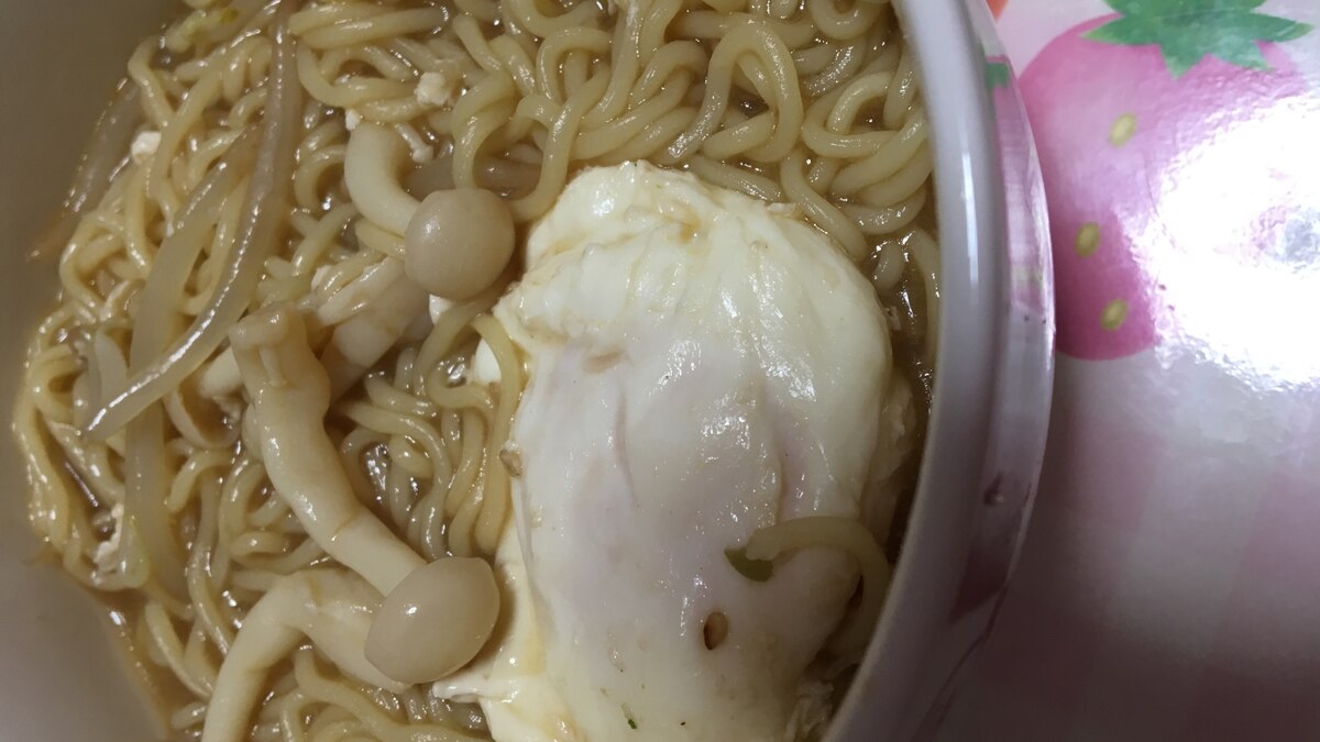出前一丁 卵とブナピーのラーメン レシピ 作り方 By Xmickyx 楽天レシピ 出前一丁 卵とブナピーのラーメン レシピ 作り方 By Xmickyx 楽天レシピ