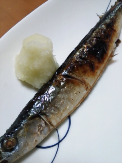 皮もパリパリで身もふっくらで、やっぱり魚はグリルで焼くのが一番ですね。
後片付けも簡単でホント助かりました。