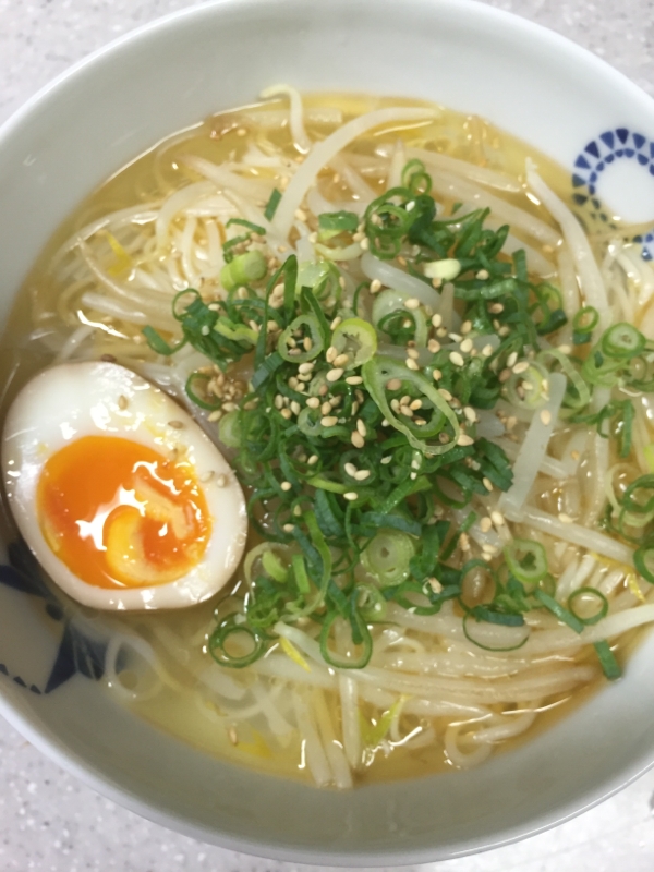 旦那がラーメンより美味しいと絶賛 さっぱり塩素麺 レシピ 作り方 By むっちゃん0414 楽天レシピ