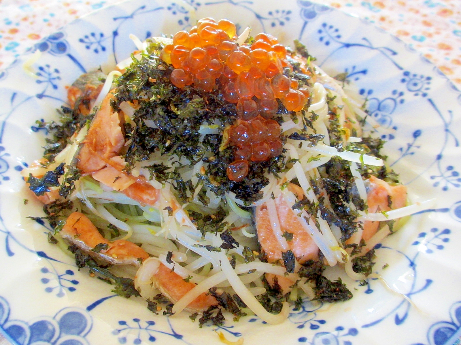 鮭といくらと海苔のパスタ