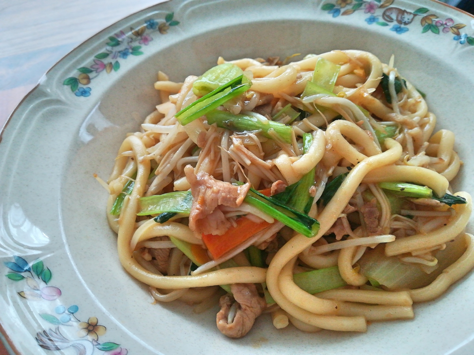 野菜たっぷり焼きうどん