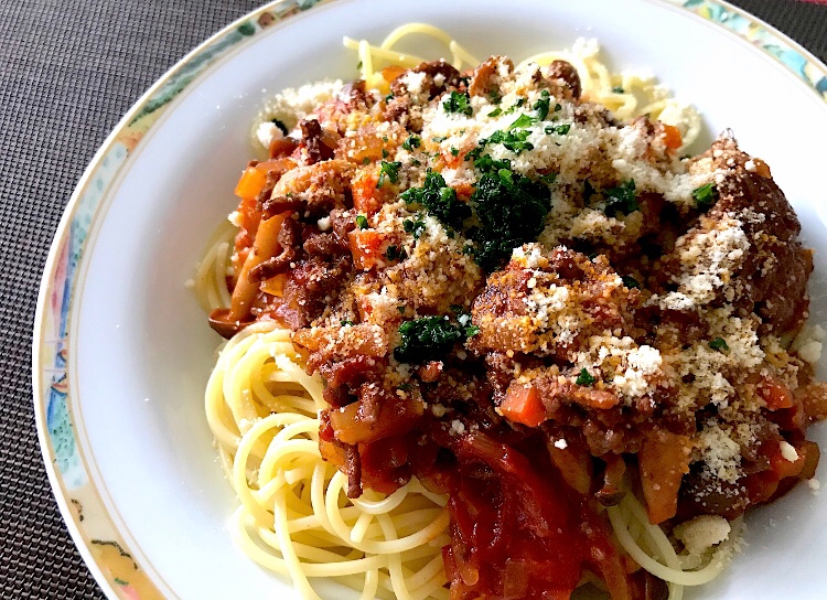 お肉ゴロゴロ☆ボロネーゼ☆トマトソースパスタ