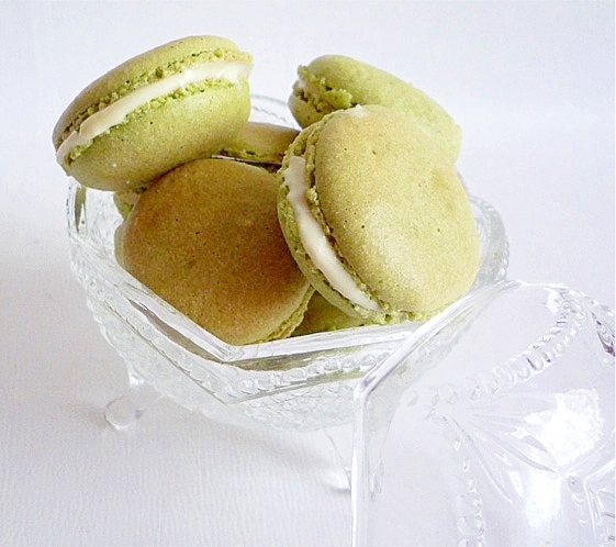 抹茶 ホワイトチョコレートマカロン レシピ 作り方 By Liqueur 楽天レシピ