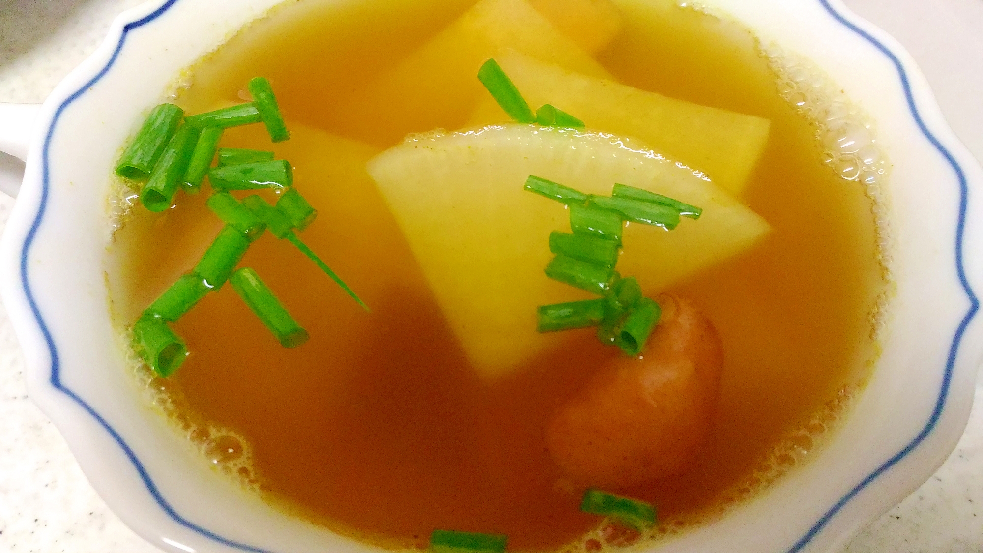 冷凍大根とウインナーのカレースープ