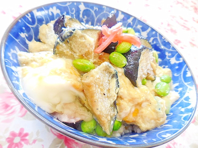 ダシダde❤枝豆と揚げ茄子の卵とじ丼❤