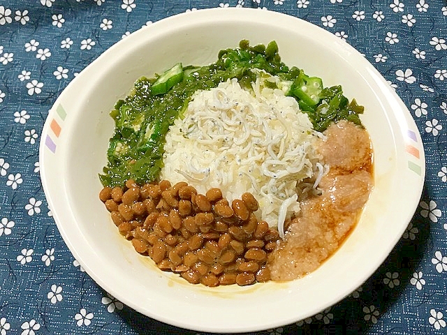 五種のネバとろ丼