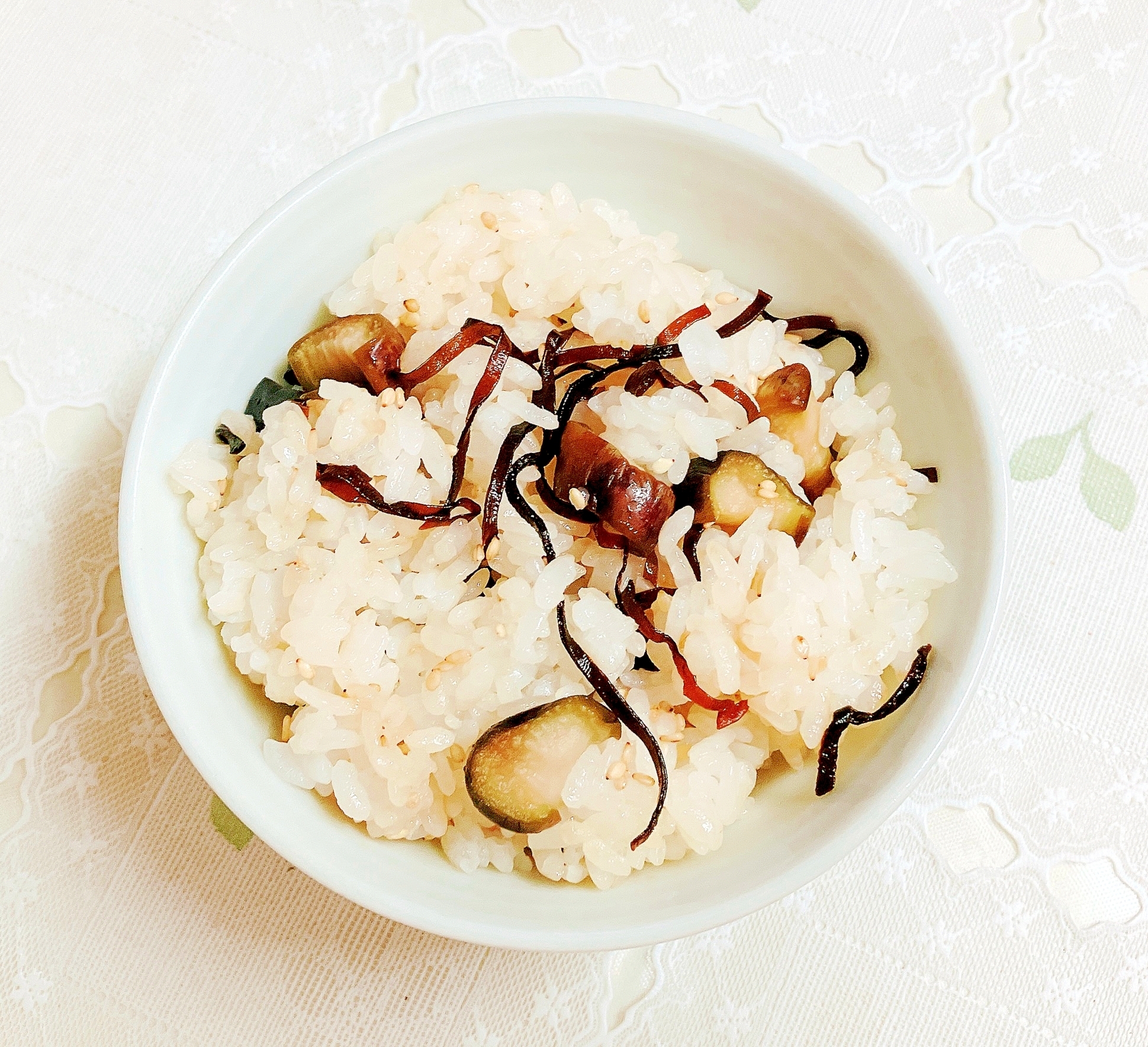 茄子浅漬け塩昆布ご飯