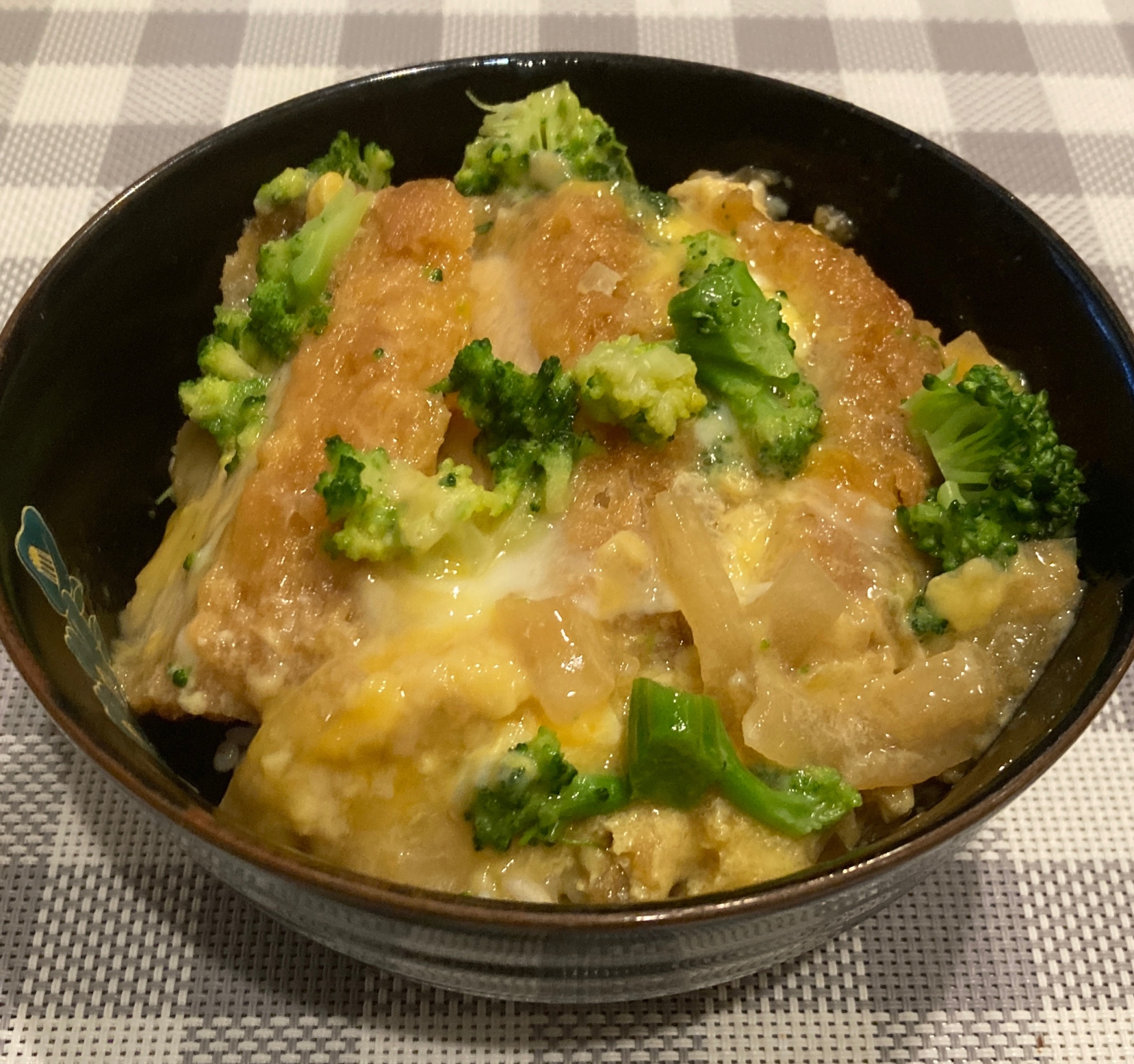 ブロッコリー入りカツ丼