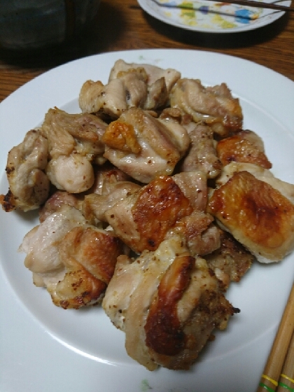 切り分けてから焼きました。皮がパリパリで、とても美味しかったです！