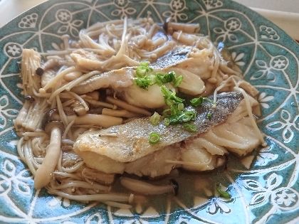 きのこがたくさん摂れ味付けもとても優しく健康的なお魚な料理ができて大満足です(*^O^*)ありがとうございました♪