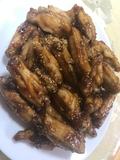 タレに生姜とニンニクを入れて作ってみました。
醤油は少し控えめにして、減塩対応。
とても美味しくいただきました。