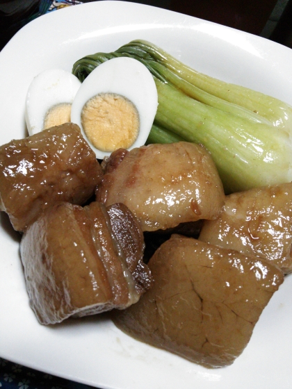 彩りにチンゲン菜とゆで卵を入れてみました。味がしみて、とってもとっても美味しかったです。素敵なレシピを、本当にありがとうございました♪