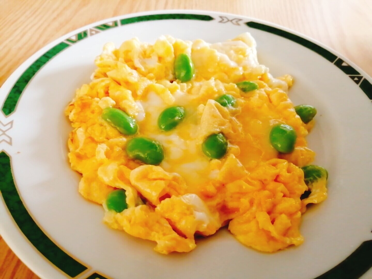 スクランブルエッグ d4b42125b3667f3d5655d77e542ae1