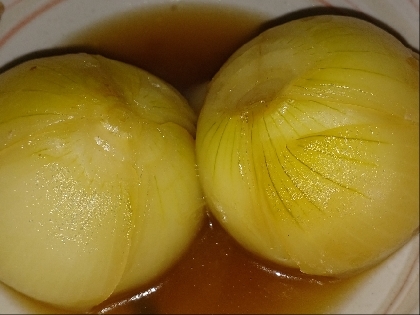 20分煮込むだけ！　丸ごと玉葱(たまねぎ)スープ