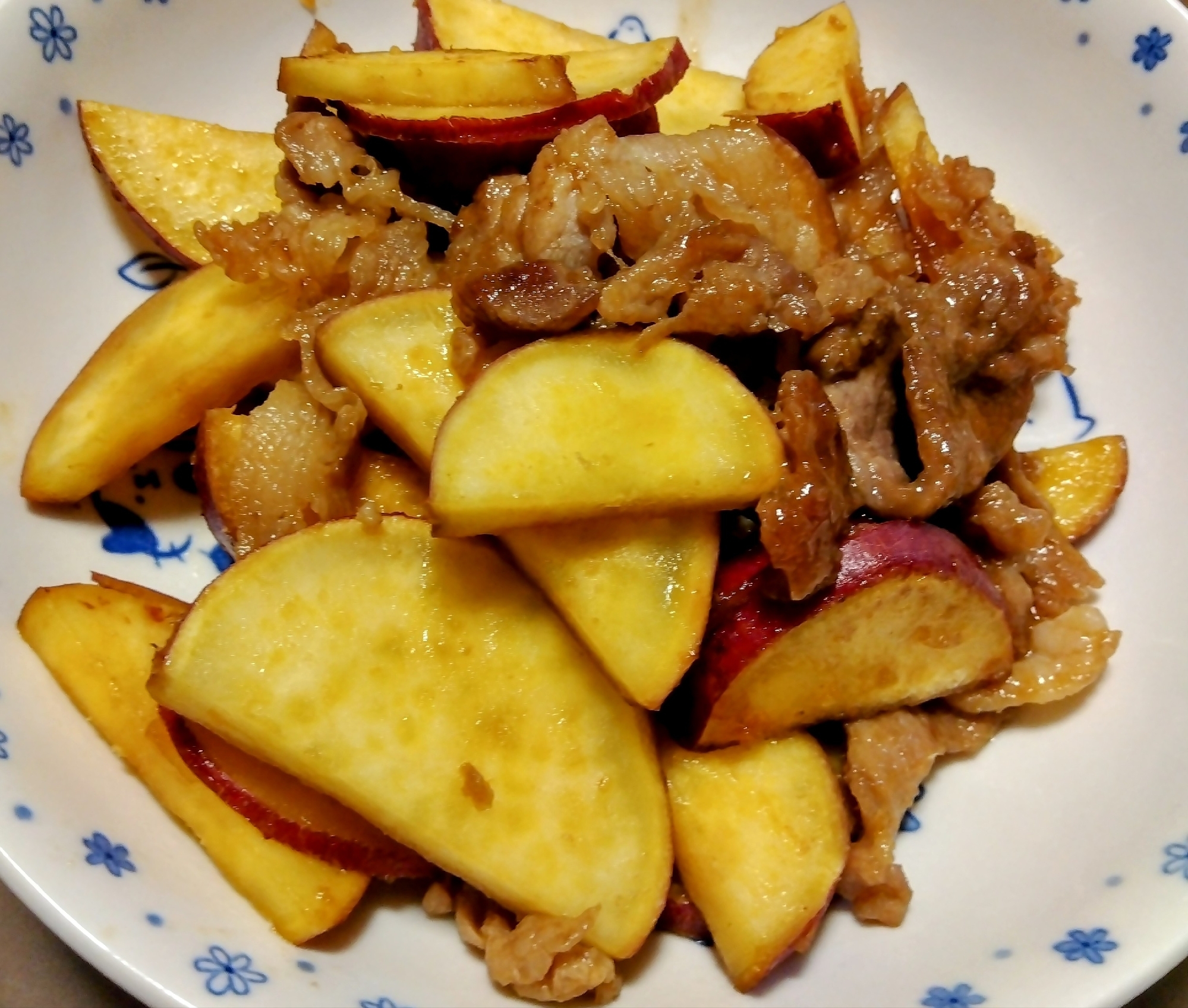 さつまいもと豚肉の甘辛炒め♪