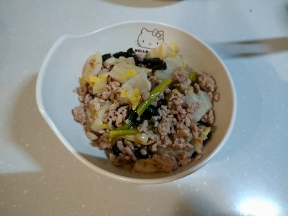 豚ひき肉と白菜と小松菜のオイスターソース煮