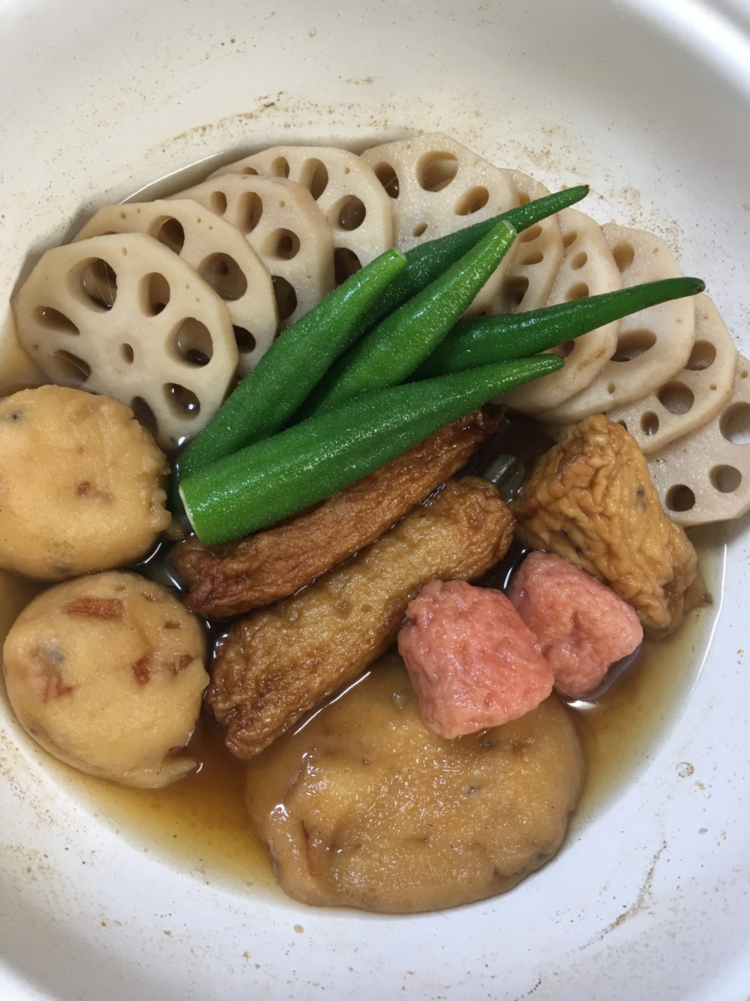 食感が楽しい!れんこんとオクラの秋おでん