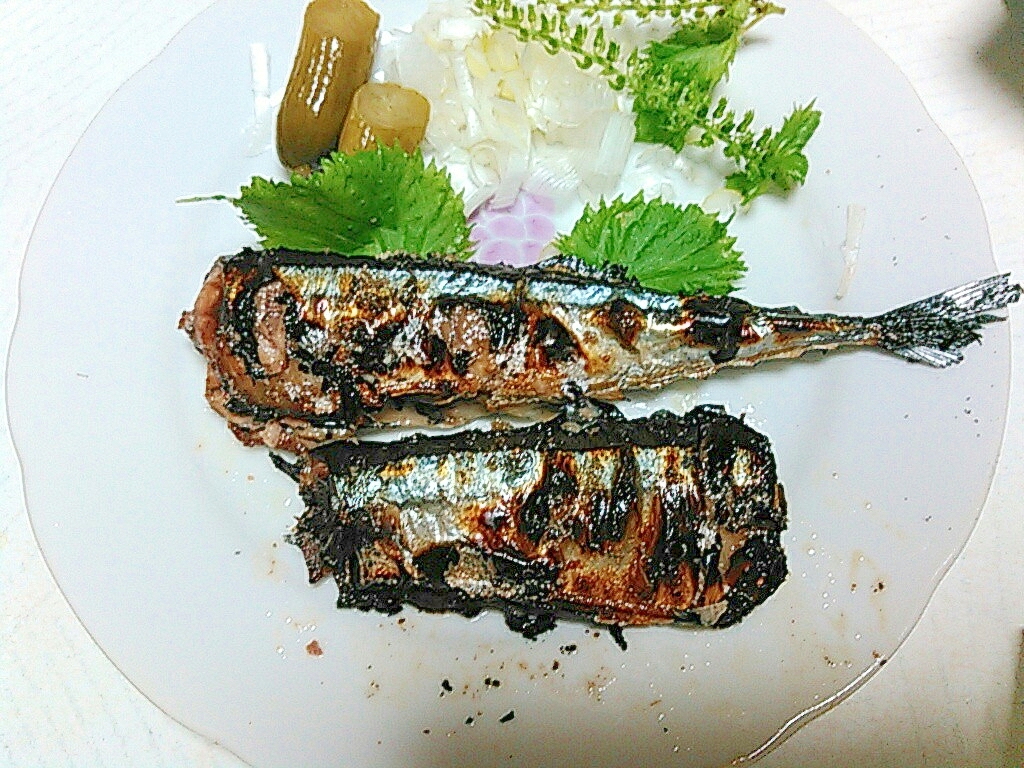 秋刀魚のこんがり塩焼き