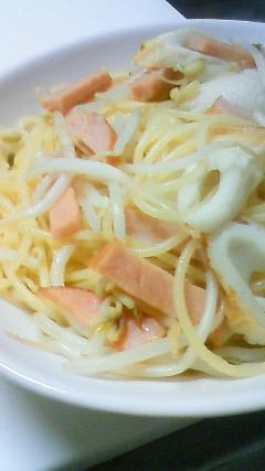 竹輪とハムの白だしパスタ