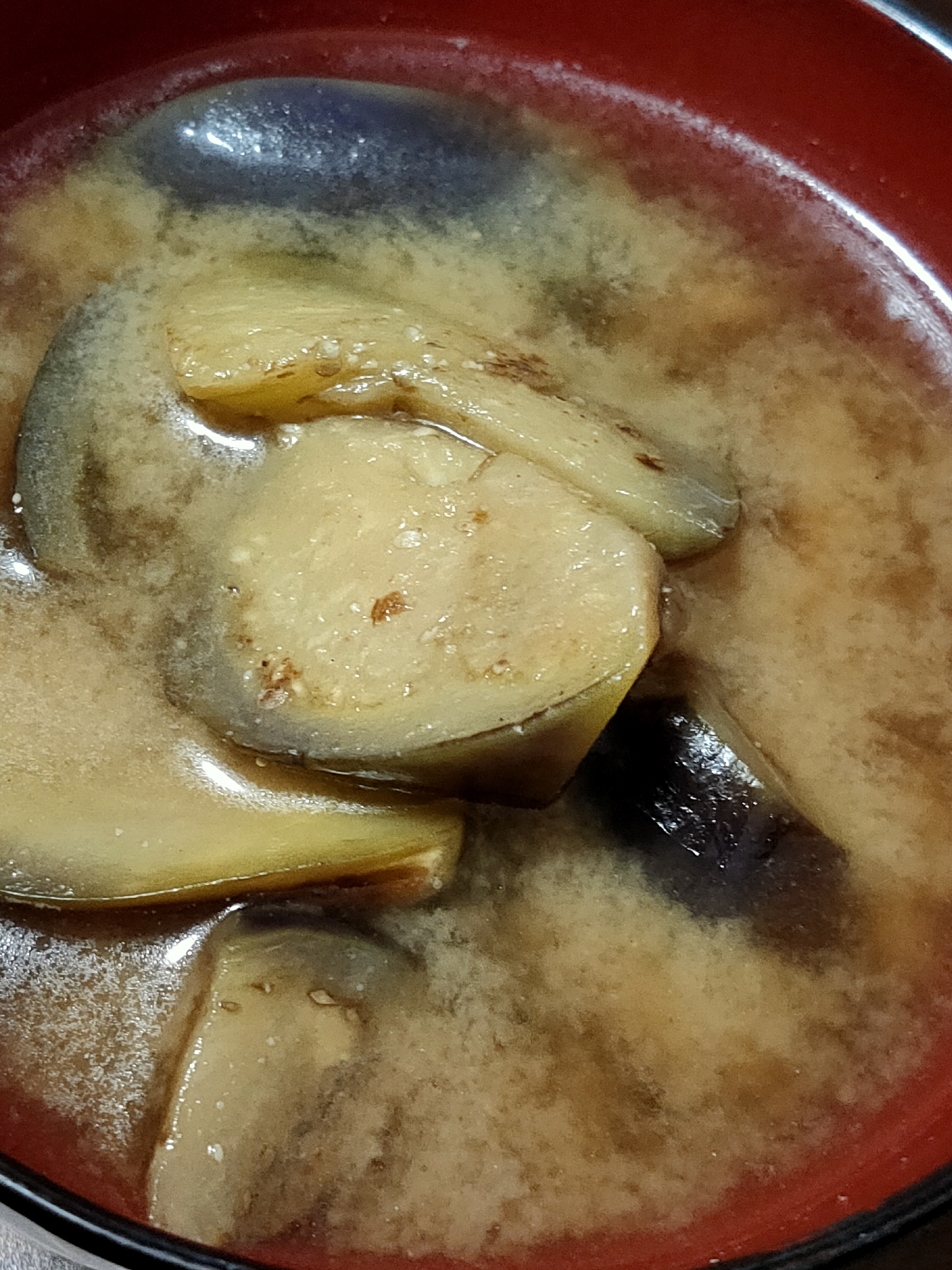 ナスと油揚げの味噌汁 レシピ 作り方 By Sanichi25 楽天レシピ