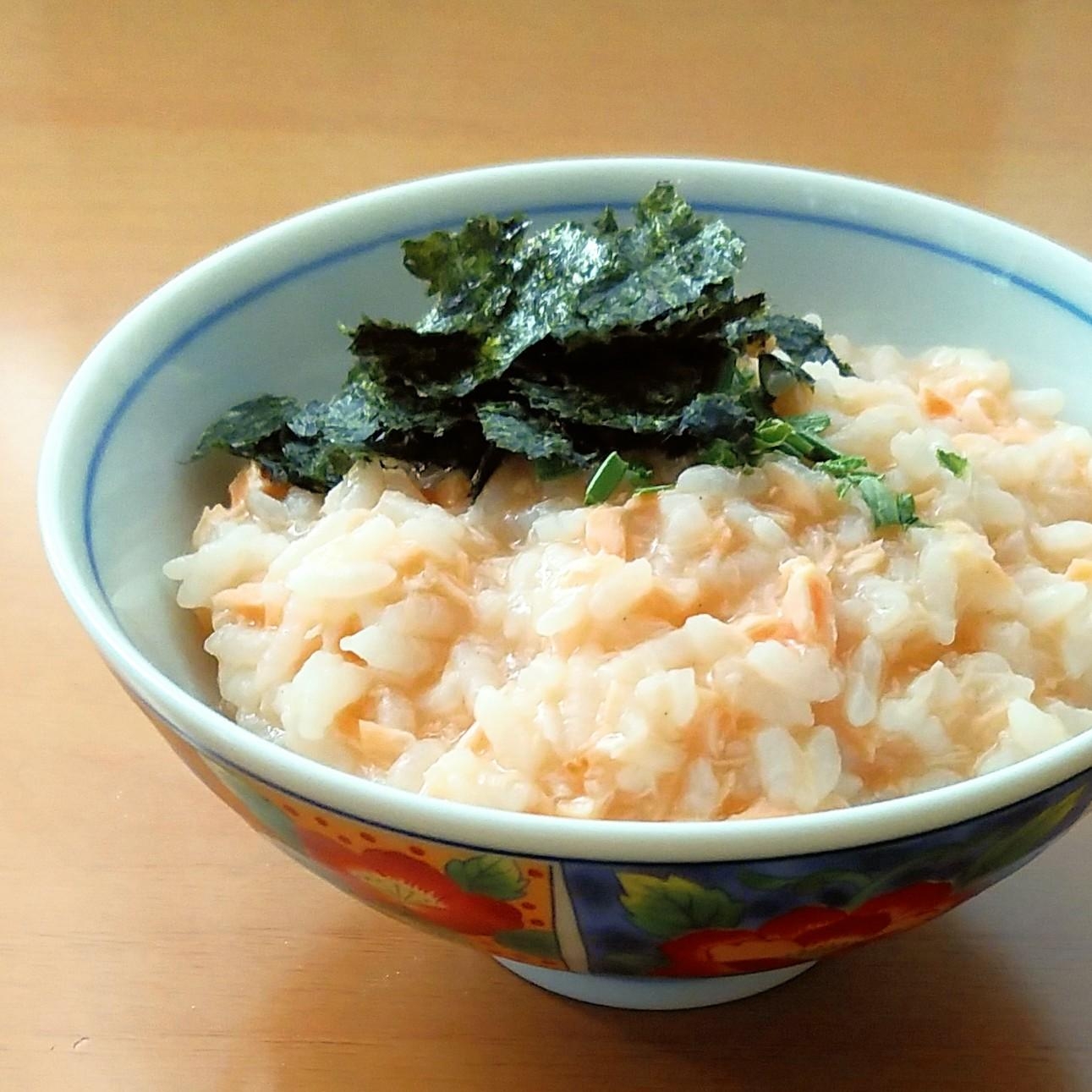 焼き鮭アレンジ 電子レンジで鮭雑炊 レシピ 作り方 By エリンギペンギン 楽天レシピ