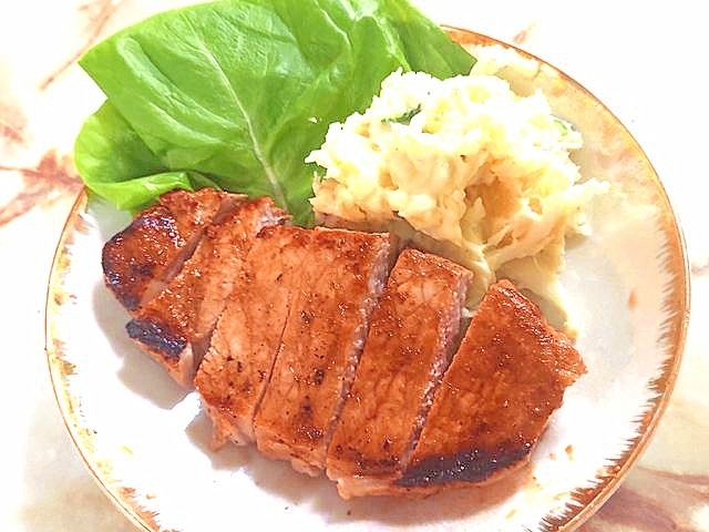 自家製の焼き肉たれで！漬け込み肉のポークソテー♪