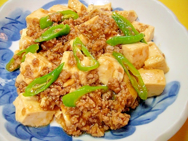 豆腐と挽肉万願寺とうがらしの焼肉のタレ炒め