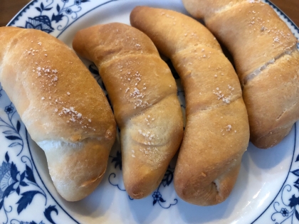 簡単なのに美味しかったですー！何度か作っています(^^)家族が塩パン大好きなので毎日でも作りたい♬レシピありがとうございます！