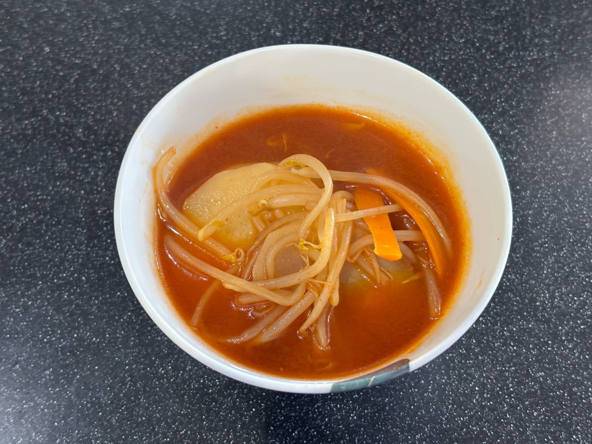 ダシダとコチュジャンで！簡単チゲスープ！